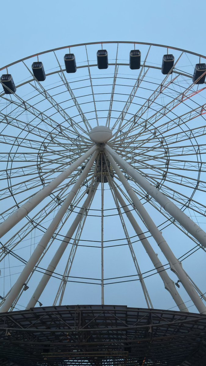 weissblauemacht's tweet image. 🤷‍♂️ 😉Schlimm, wenn der Arbeitsweg einfach zu fotogen ist. 😎✌️#WerksviertelMitte #ArchitectureLovers 
#München #Werksviertel #Architecture #Stadtgestaltung #IndustrialChic #WorkWay