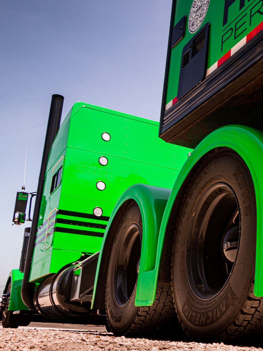 4 State Trucks tweet media