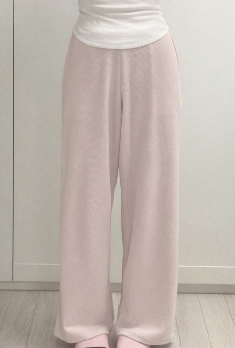 ≽^•⩊•^≼ tweet media