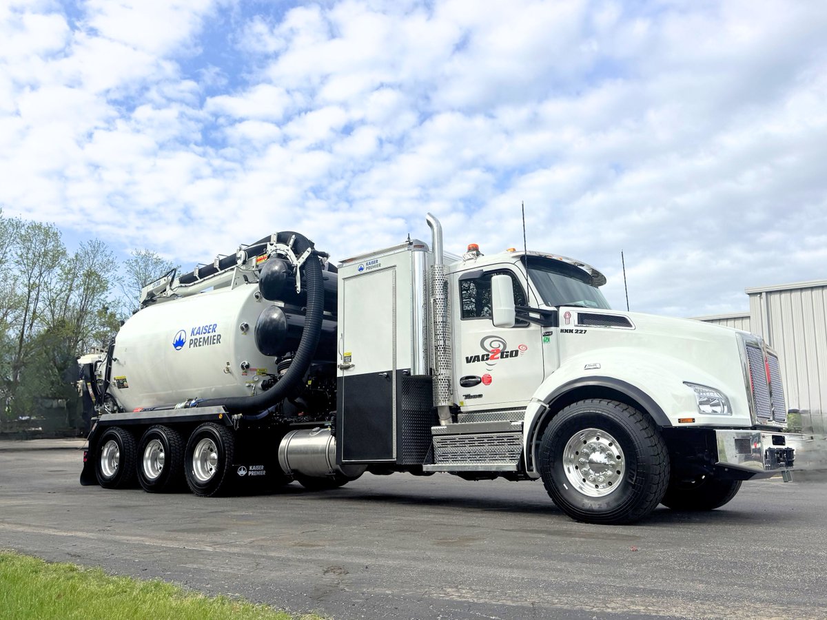 Vac2Go's tweet photo. Who’s ready to upgrade their Wednesday?
This 2027 Kaiser Premier CV Series 200 just hit the lot. Let’s get YOU in it.
Learn More about this truck here: https://t.co/tO7ZYqLNpR https://t.co/mLz6ic365A