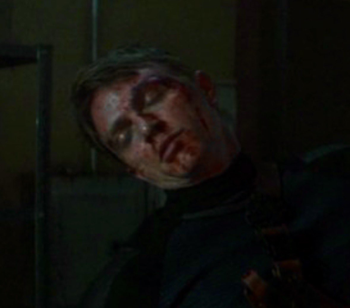 𖣠 bandit tweet media