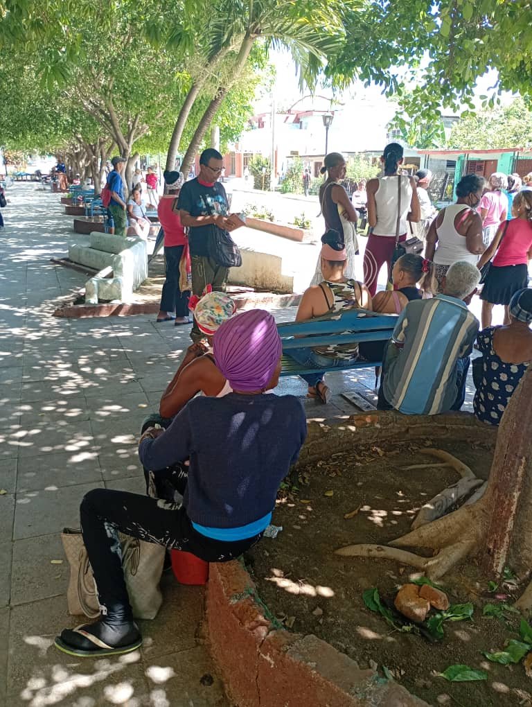 CPLL_Gtmo's tweet photo. Hasta el municipio el Salvador llega la literatura en Expedición Literaria. https://t.co/N0qUKfCXt9