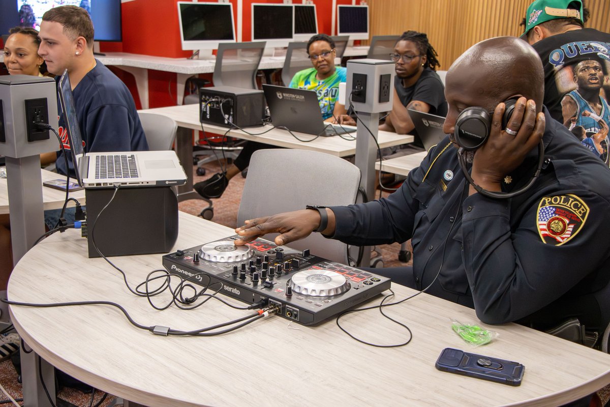 cg_okelly's tweet image. We had the best time learning about DJ'ing with @justdime  yesterday in the #OKMediaProductionLab during the workshop!  Aa big thanks to everyone who came.

Flickr pics:  flic.kr/s/aHBqjCR3dD

Follow us to know about what's happening at #CGOKellyLibrary! #WSSU #HBCU #DJing