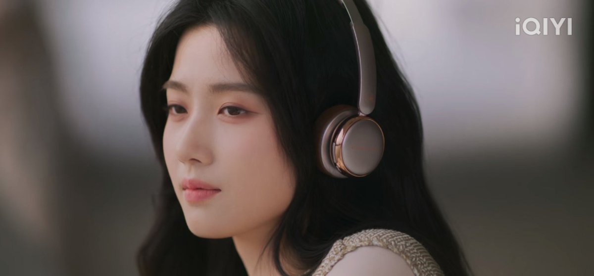 #LoveBetweenLines ถูกใจมากกก เข้าทางทุกอย่าง ไอรีนสวยมั่ก 💛 / ฉันห่างหายจากรอมคอมจีนไปพักใหญ่เลยอ่ะ ว่าจะเปิดมาตั้งแต่ดูทีเซอร์ ไม่ผิดหวังเลย