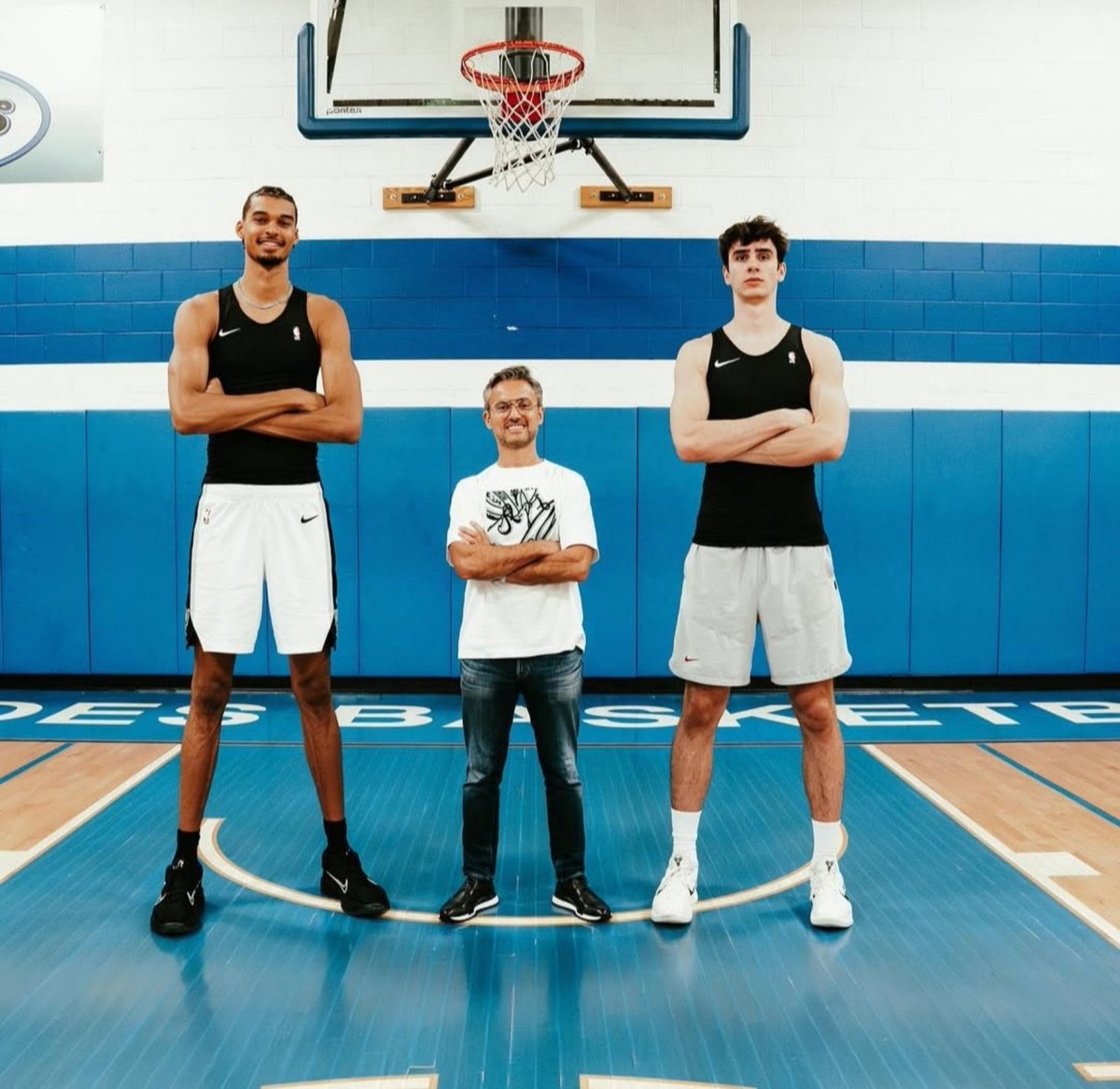 たすく tweet media