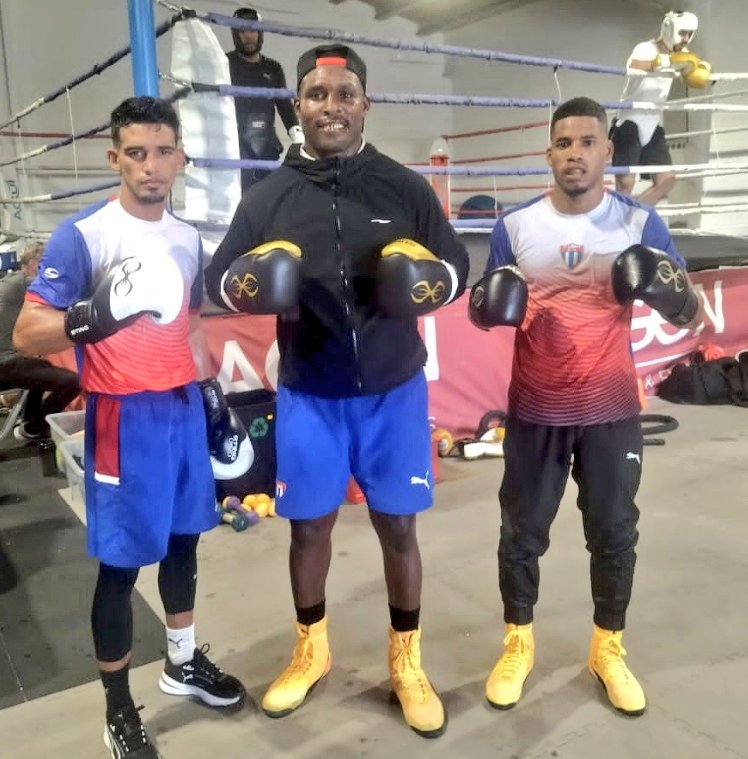 El astro completa allí su preparación, junto a Saidel Horta y Alejandro Claro, también convocados a esa velada, y el igualmente doble monarca olímpico Julio César La Cruz, quien el 9 de mayo peleará por la faja absoluta de la Asociación Mundial de #Boxeo.