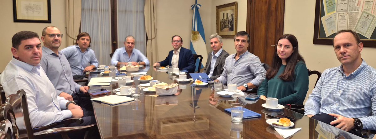 Cámara de Agentes de Bolsa tweet media