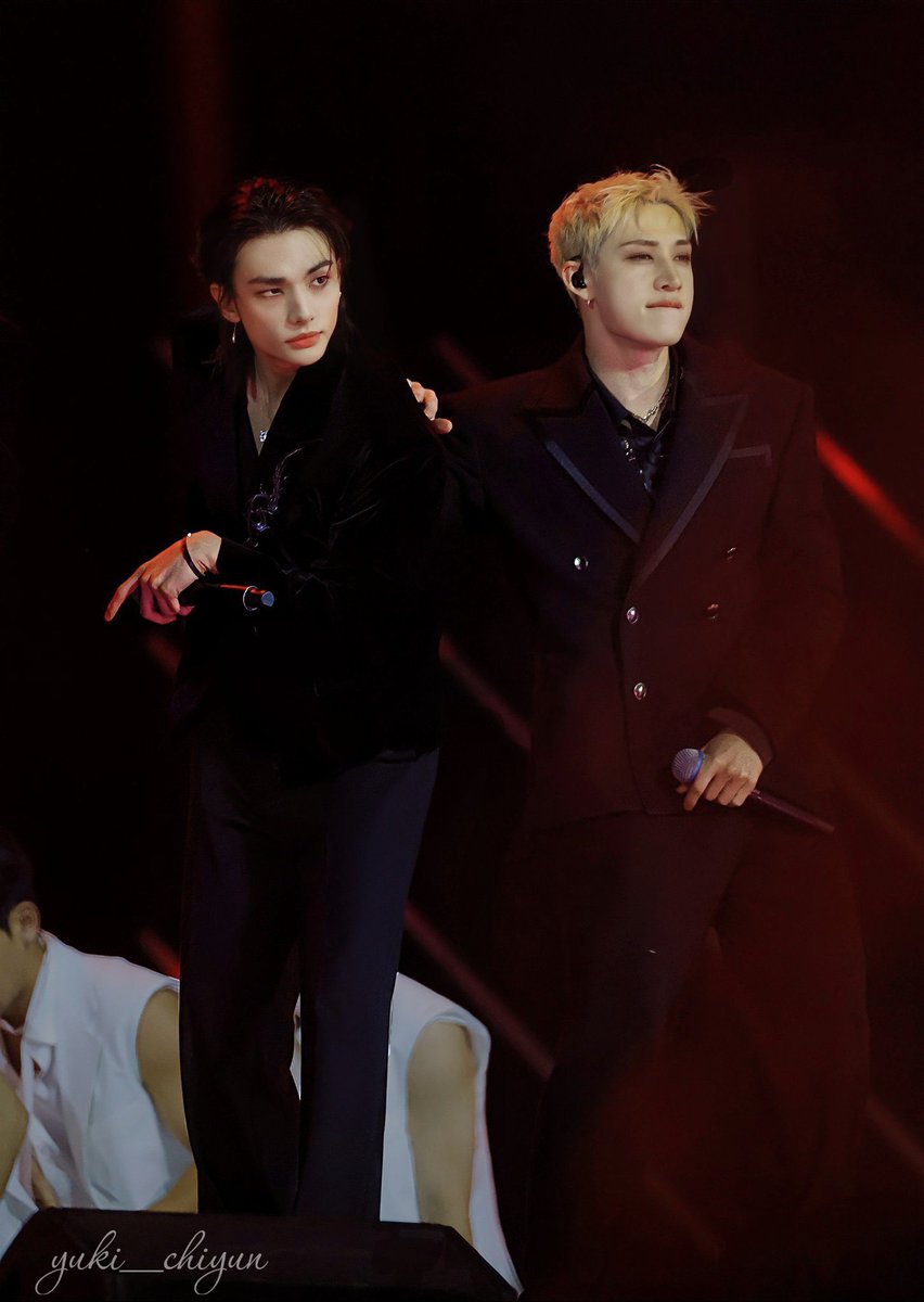 뱀파이어 두명… 고능하다 너무