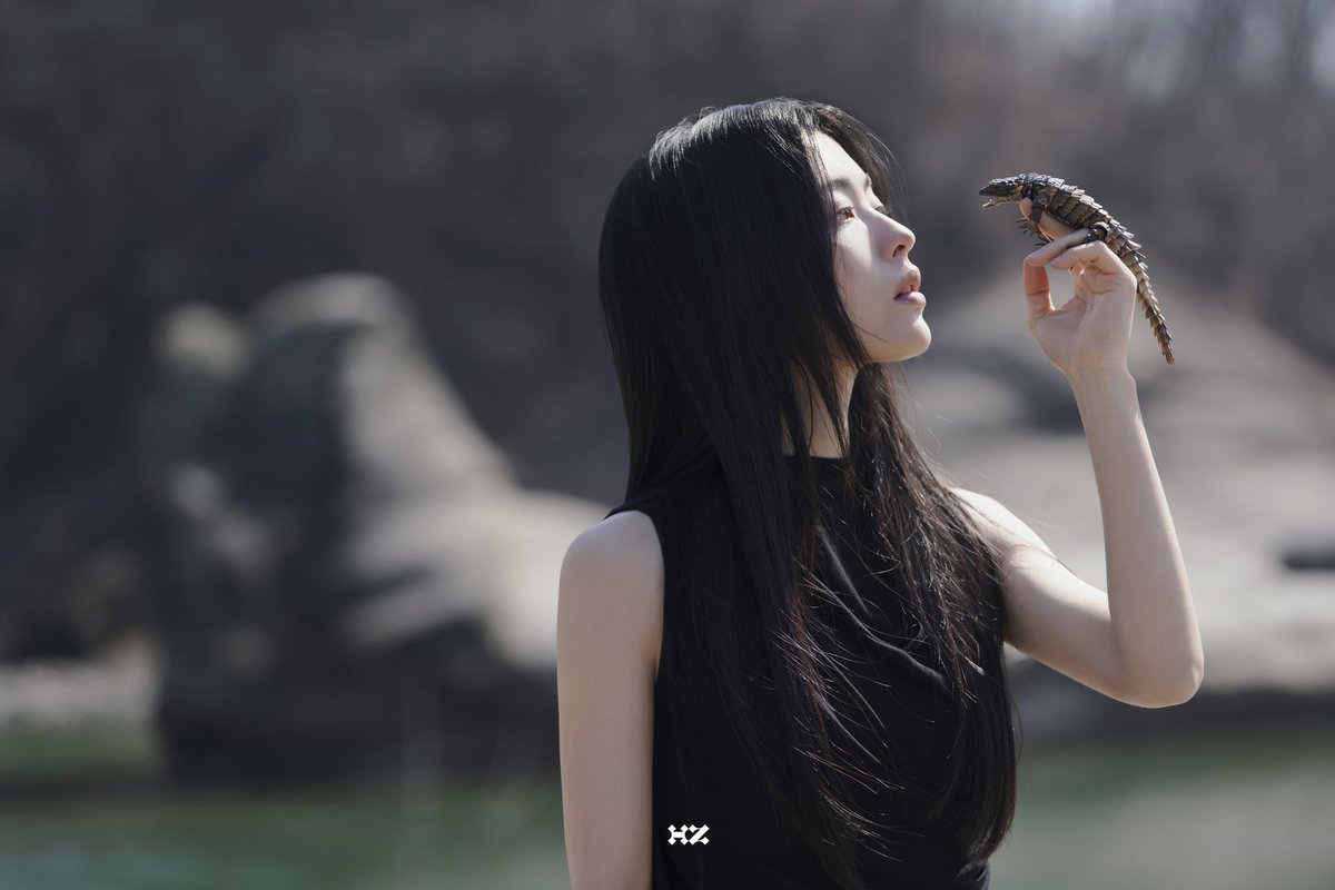 river_hee_'s tweet photo. 플레어업 광고 촬영 비하인드 #배강희 https://t.co/iY3TfDAj36