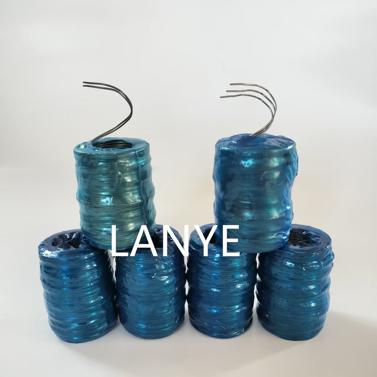 Amy12433520's tweet photo. This is our 330g White Annealed Wire.
With high toughness and rust resistance, it's widely used in construction, gardening and packing.
We provide one-stop service for foreign trade, with competitive price and fast delivery.
If you have any needs, feel free to DM me. https://t.co/M9UsbDnC7D