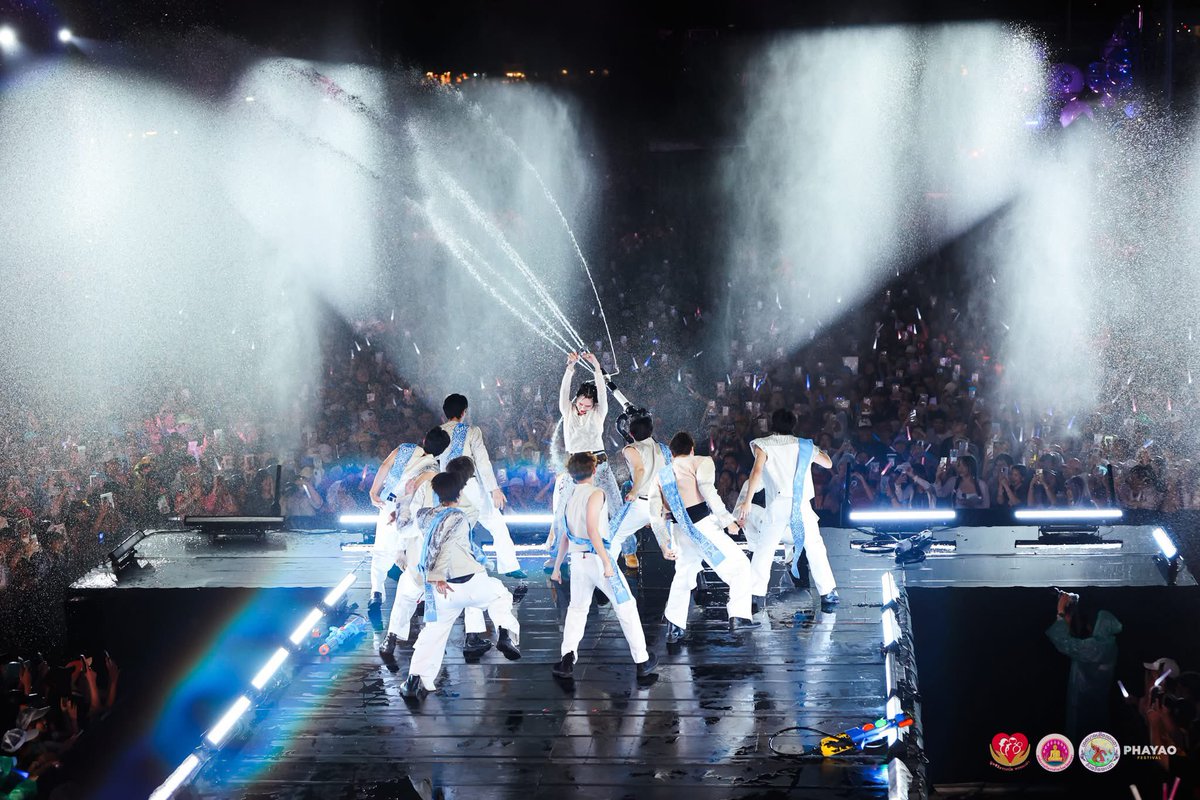 พีพึ tweet media