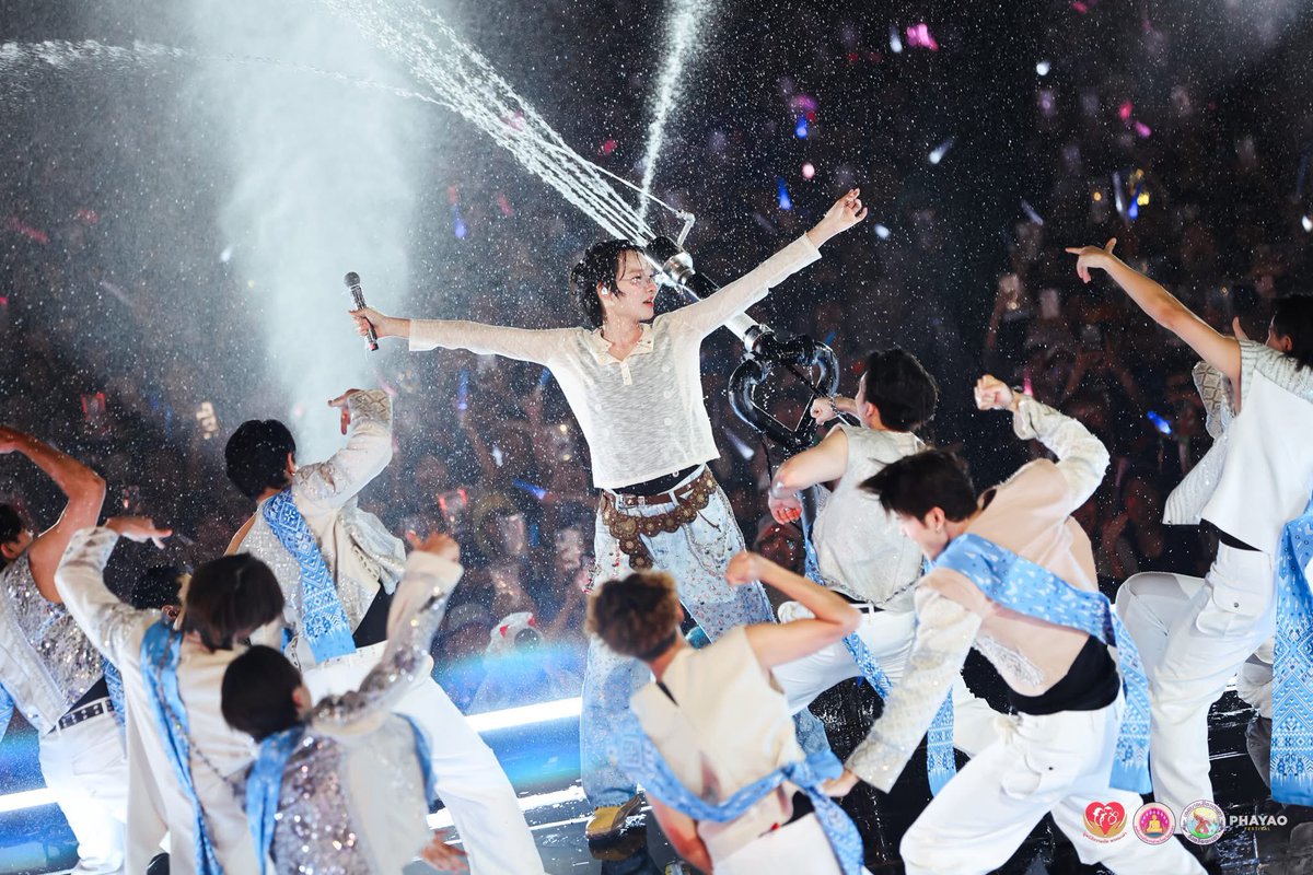 พีพึ tweet media