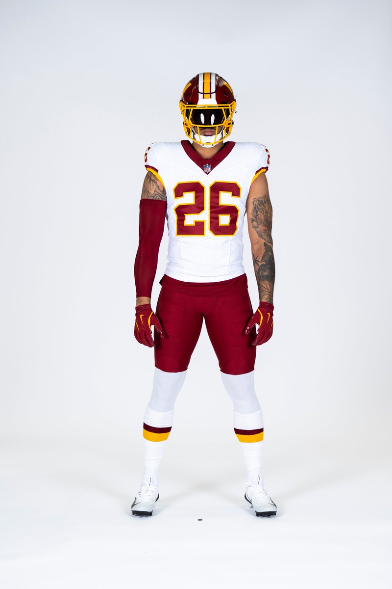 team980's tweet image. WE. GOT. THE. SPEAR!

The #Commanders new unis are here and they are 🔥🔥🔥 #HTTC