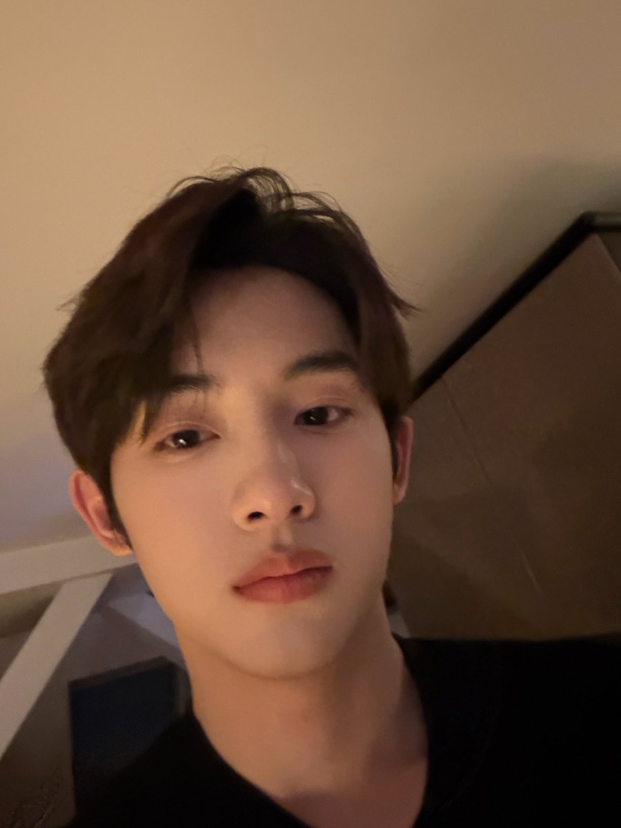 Let's WINWIN tweet media