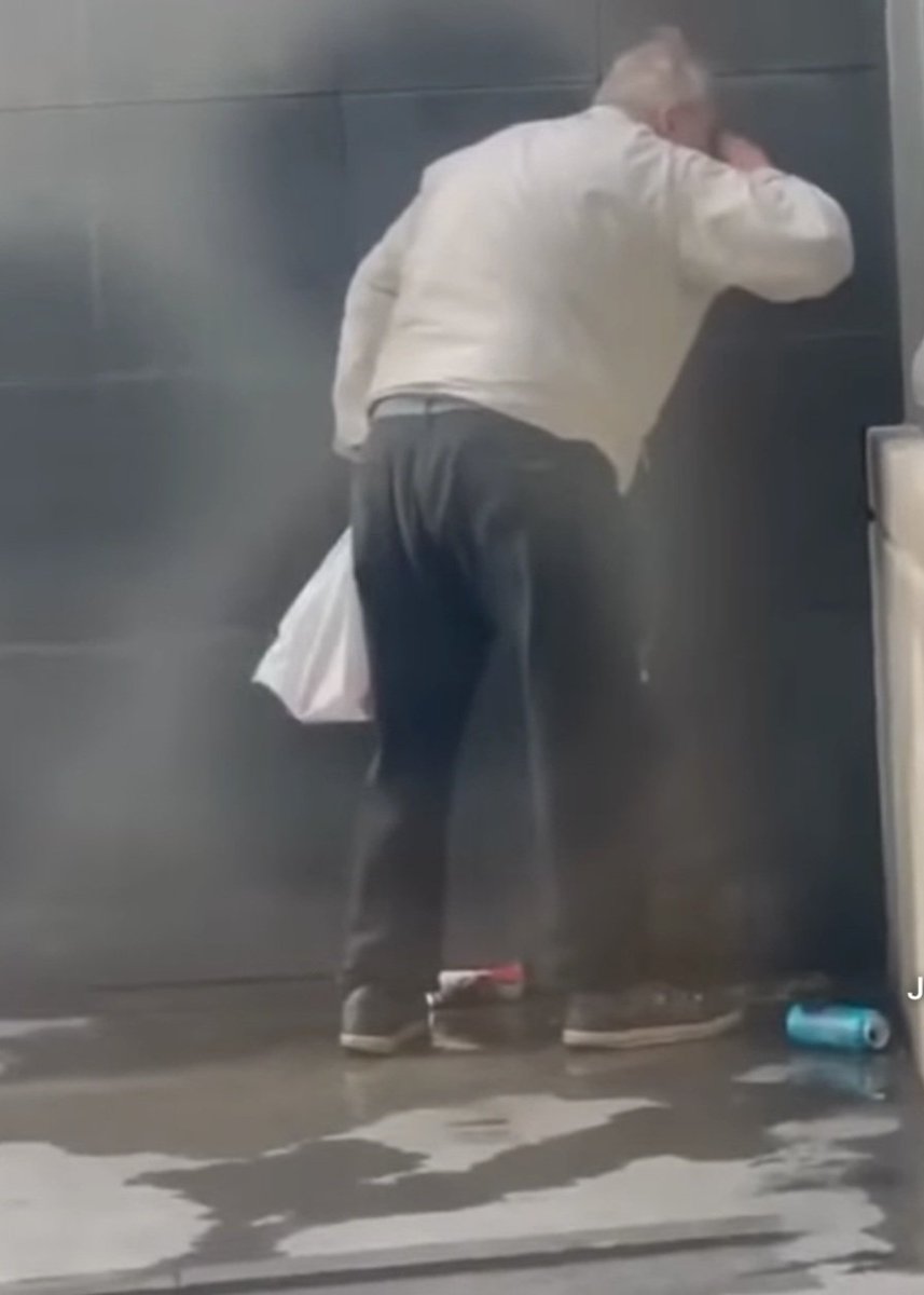 mister poules tweet media