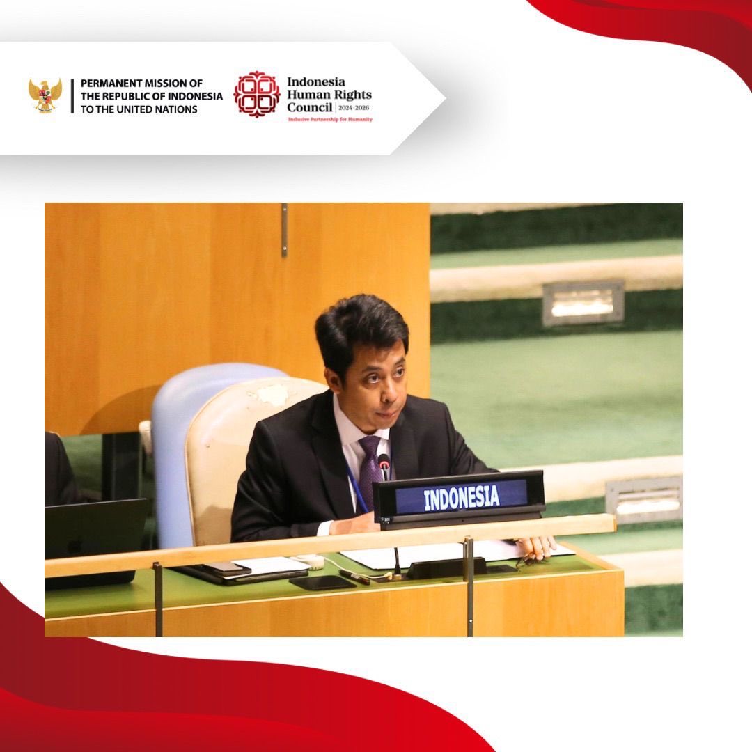 During the Informal Plenary Meeting on Security Council Reform (14/4), Amb. Widya Sadnovic 🇮🇩 emphasized that any deliberation on veto should aim to increase the democratic nature of the Council.

Indonesia 🇮🇩 also highlighted: 

📄 Regulating the veto as a transitional step