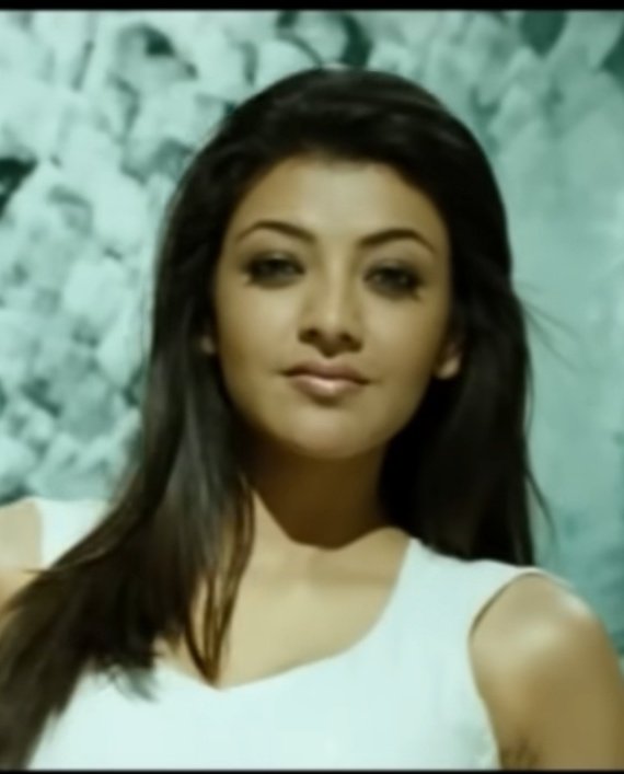 Gnanadeep30's tweet image. Can't believe these two songs were composed by the same Person.
Two Completely opposite emotions -
like two sides of a Coin.
@ThisIsDSP 🫡♥️
#DSP #DeviSriPrasad 

Bharatha                        Diwali
 vedhamuga                    deepanni