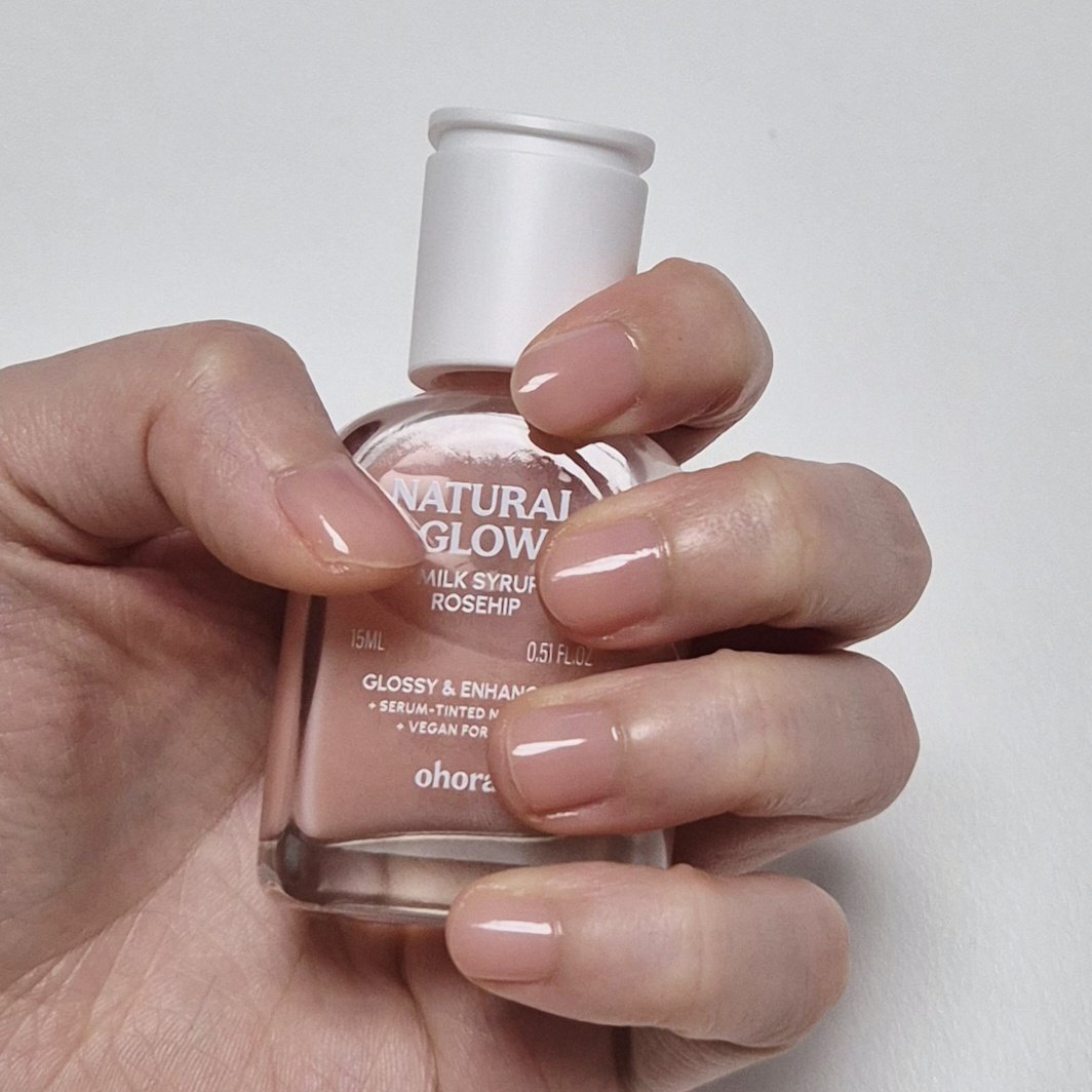 흠 실제로 보면 꽤 핑크한데 사진 찍으니까 그냥 탑코트 바른것같네