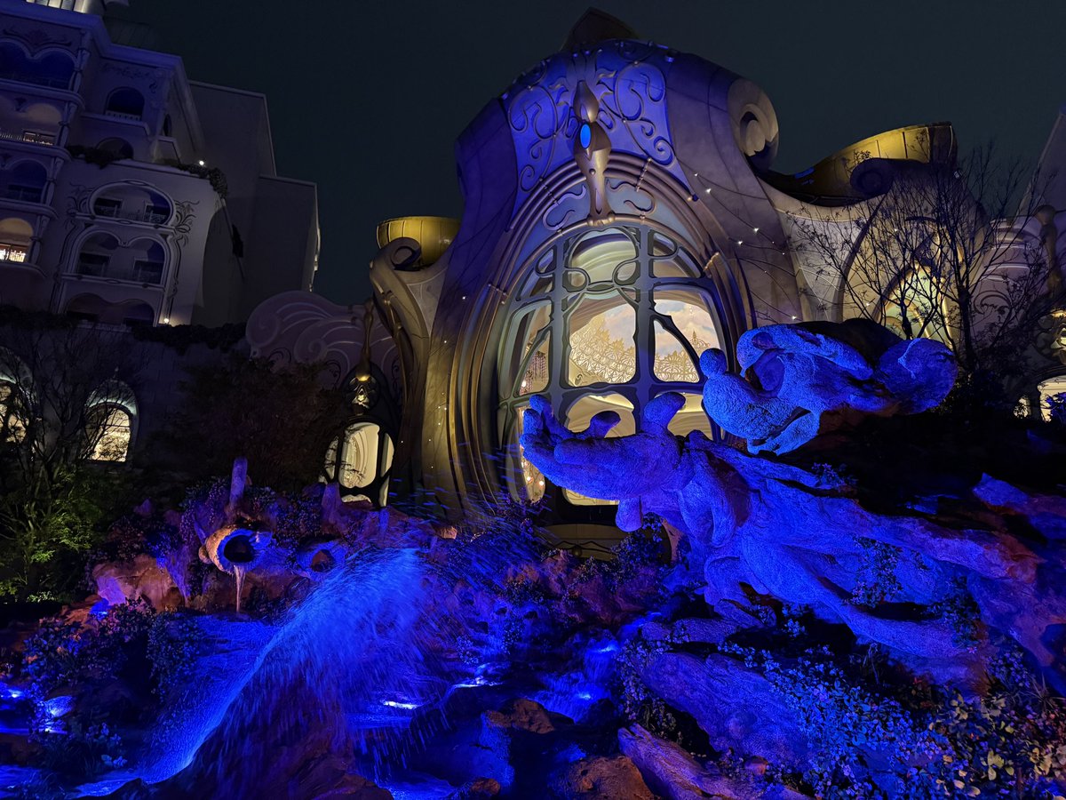 LaughingPlace.com tweet media