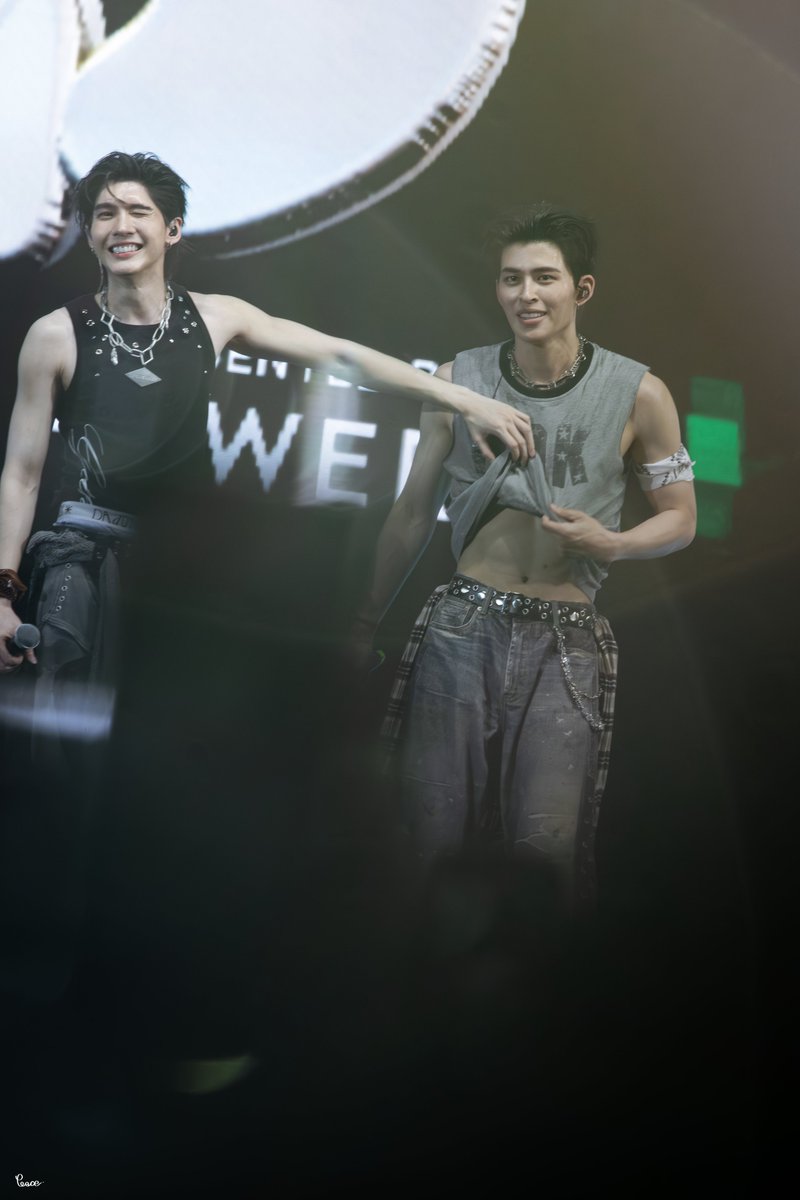 peacesspace's tweet image. เอางี้พี่อู๋ ขอเลขบัญชี

#SuperFluid2026xJASPER 
#SuperFluid2026 #JASPER 
#ppnaravit