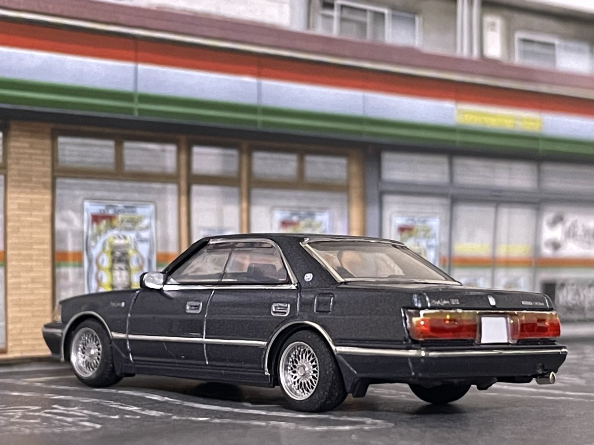 まさかガチャのクラウンのちょっとしたカスタムで♡100超えるとは…😅