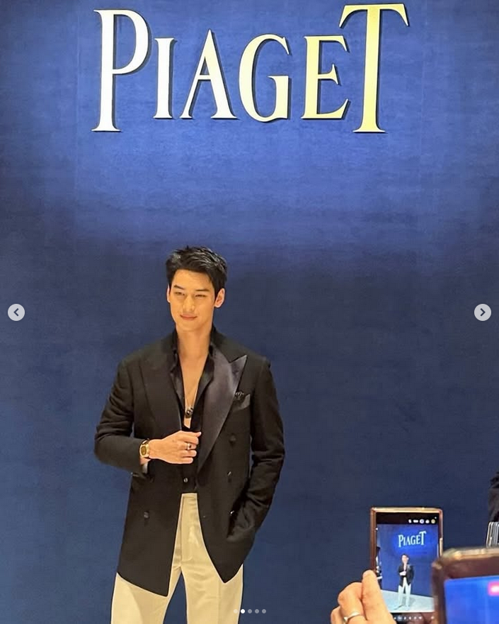 ApoNattawinSG (Having kitkat) tweet media