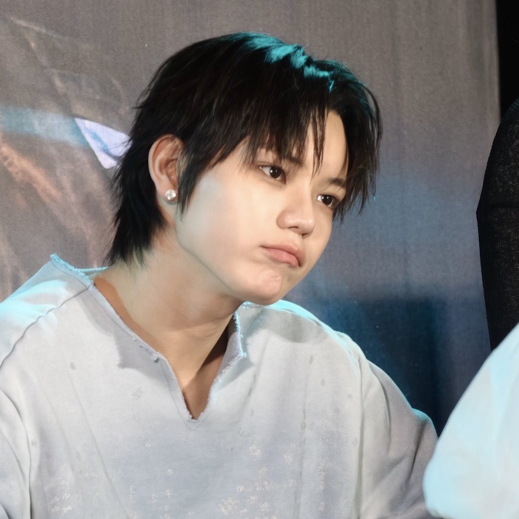 salmonyul's tweet image. #sharing i baru aja bilang ke temen hetero i "ini adalah my femboy" terus dia shock melihat foto menul dan membalas "anying inimah feminim banget co femboy abis" YA BENAR AGENDAKAN FEMBOY NYUL