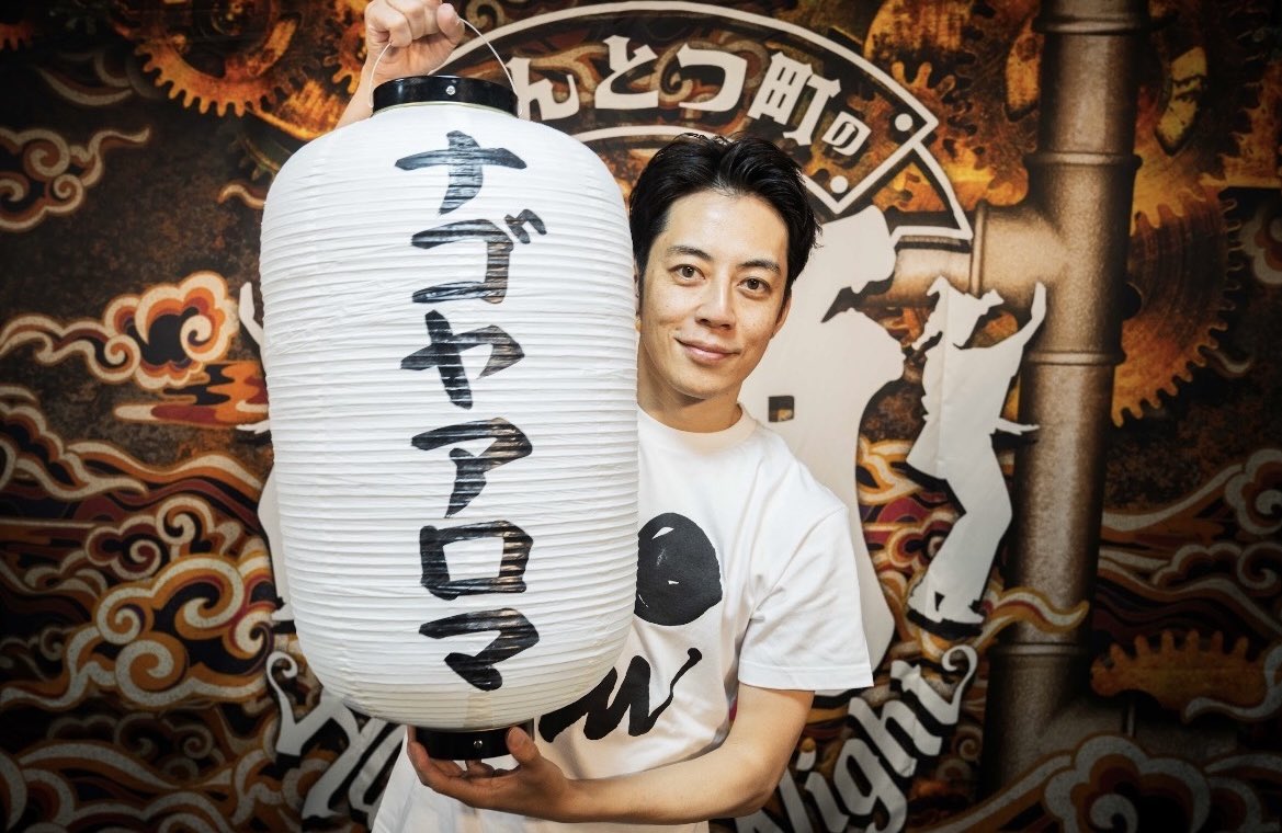 本日3プペ目。
原作・脚本・制作総指揮の舞台挨拶という
スペシャルすぎるおまけ付き。

本当は明日のACJ本番が終わってからご褒美に副音声を…と思ってたけど
名古屋の舞台挨拶は今日しかないので
にんじんを先に食べるしかない。
地方住みの宿命。（というか言い訳）