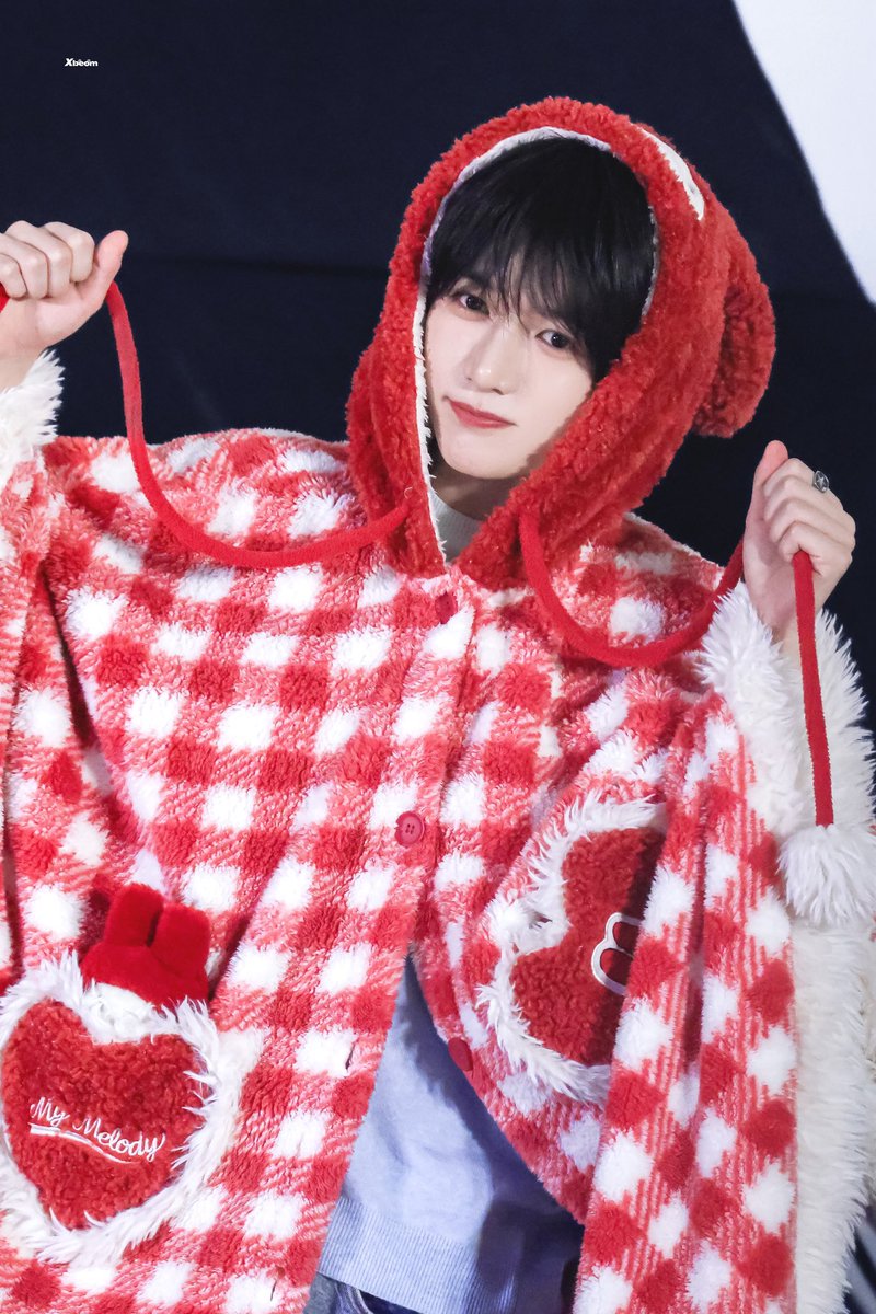 moa_min0l's tweet photo. 미친 아름답다 https://t.co/kI5m6WBnH8