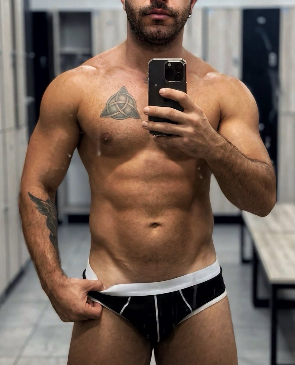 Mark 🔞 tweet media