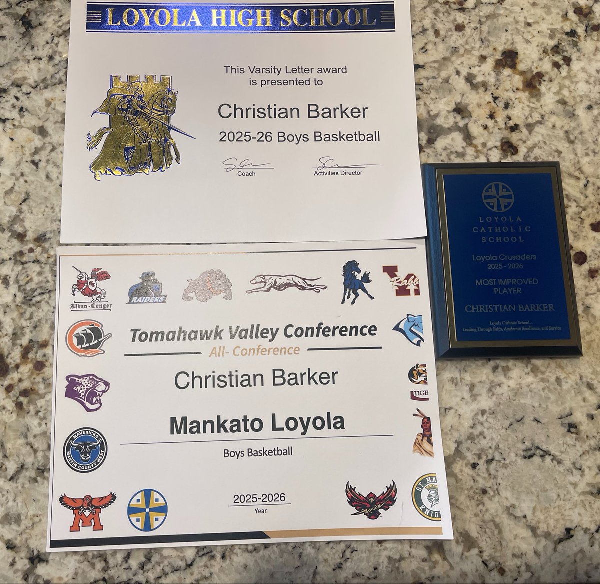 ChristianBark68's tweet photo. I’m a little late to post but here is my end of the year basketball recap!

(28 Games Played)
- 14.4 PPG
- 7.9 REB

1st Team All-Conference 
Team Most Improved Player
@coachcarlson8 https://t.co/pgEVCturbt