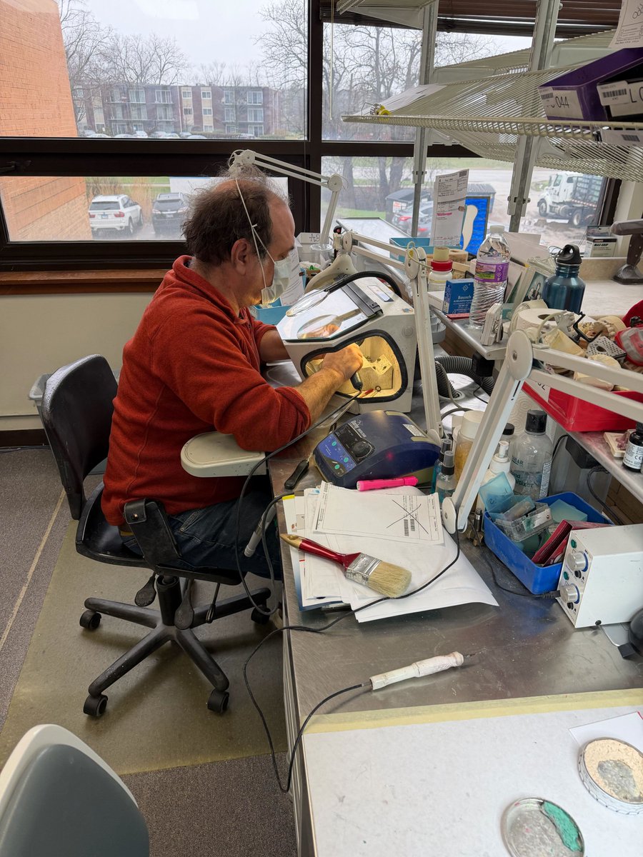 firstchoicelab's tweet photo. Craftsman at work 💪 https://t.co/udqCCKkDok