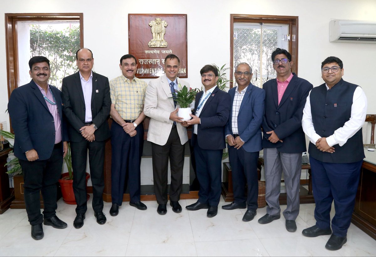 svoruganti1466's tweet photo. The tripartite Feedstock Supply Agreement among HRRL and GOR was discussed with the Director Marketing of HPCL today

15 April 2026

@BhajanlalBjp 
@DIPRRajasthan 
@RajGovOfficial 
@RajCMO 
@HPCL 
@HRRL_Rajasthan https://t.co/Vfjwj4BIg8
