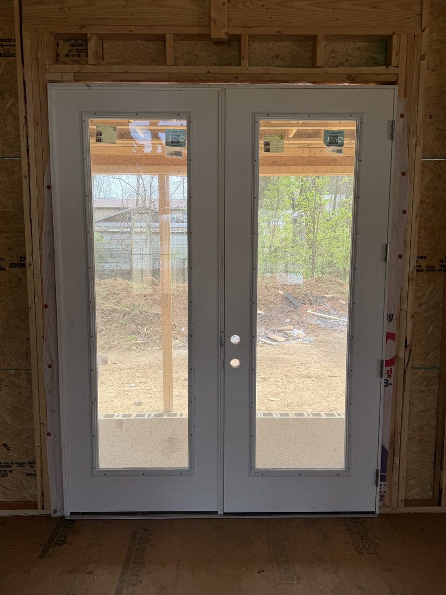 volbuild's tweet image. ### TIKTOK
Framing is easy. Getting the reveal right on these French doors? That’s where the skill shows. Don't settle for "close enough." #VolBuild #CustomHome #Framing #ConstructionLife #DoorInstall