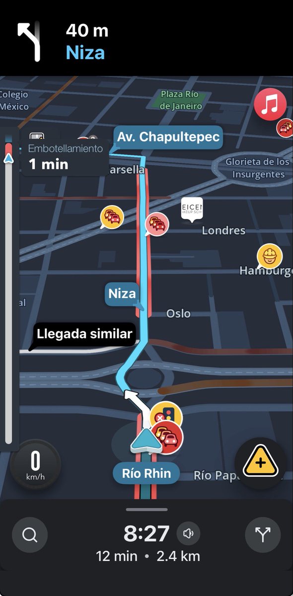 SaneliCruz's tweet photo. @UCS_GCDMX @072AvialCDMX todos los días es lo mismo… el semáforo de Río Rhin el más afectado, Reforma muy fluido, colapsan la vialidad y ahora hasta Niza https://t.co/X6qdlzqu6T