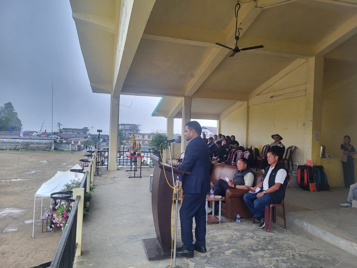 DC_MKG's tweet photo. The closing ceremony of the Inter-District GHSS &amp; GHS Tournament 2026,organized by the aegis of the Directorate of School Education,GoN was held at the Imkongmeren Sports Complex on 15-4-26.The occasion was graced by Shri. Ajit Kumar Verma,IAS,DC, Mkg, as the Guest of Honour. https://t.co/iRpJfHDcjW