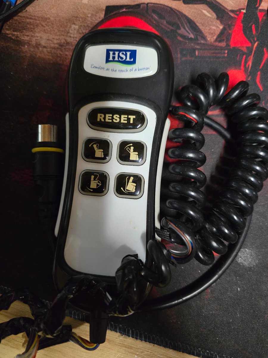 RemoteFixer's tweet photo. Fixed! ✅ Another HSL TH27 saved from the scrap heap.

We replaced a frayed cable and cleaned up the internal button contacts. It’s now working like new for just £26! 🛠️

Includes a 12-month warranty for total peace of mind. 🛡️

Fix it here: https://t.co/fBO201EihL

#RemoteFixer #HSLTH27 #Sustainability #RepairShop