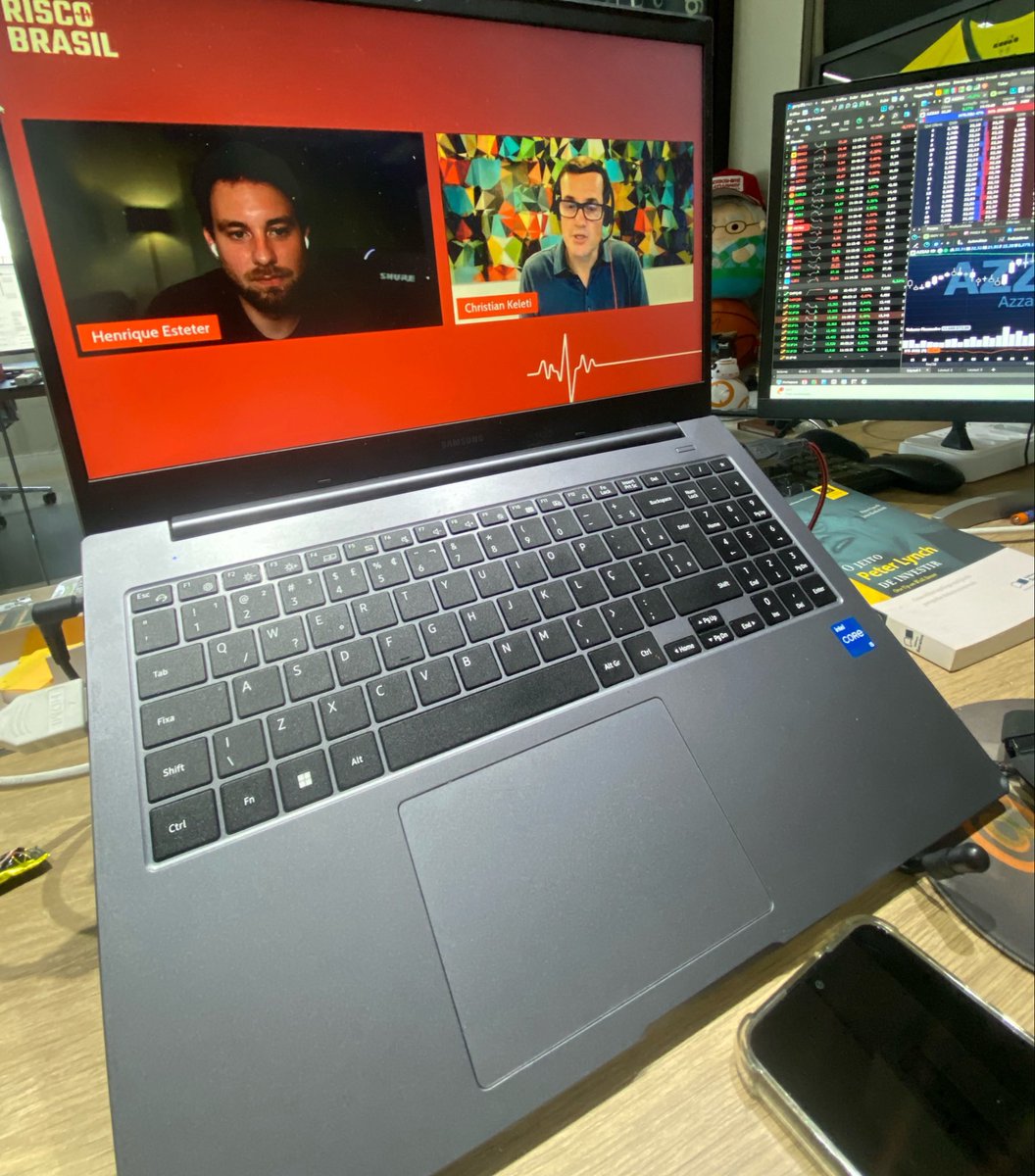 Sempre acompanhando <a href="/cckeleti/">Christian C. Keleti</a> <a href="/Economesteter/">Henrique Esteter</a>