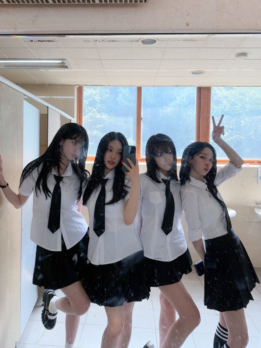 Fezzy ﾒ𝟶 tweet media