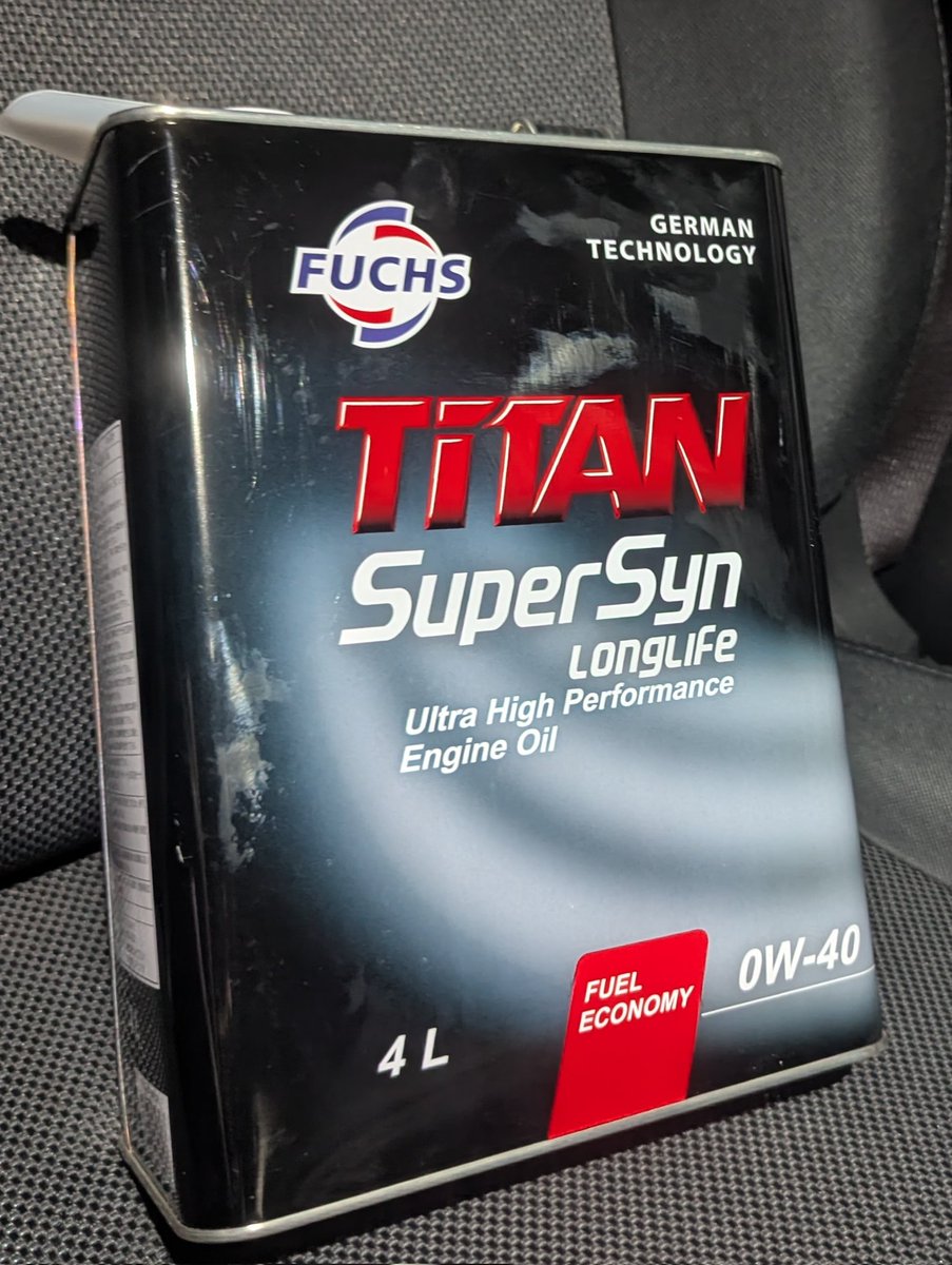 しまけん tweet media