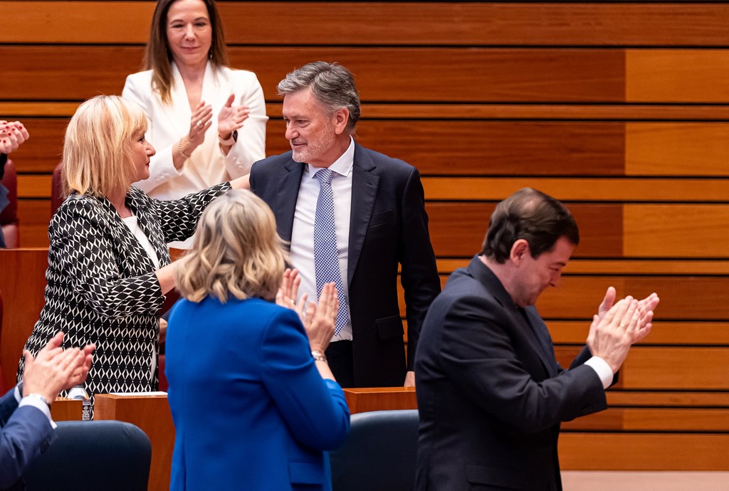 Cortes de Castilla y León tweet media