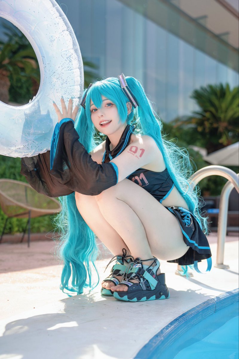 Saya Scarlet tweet media