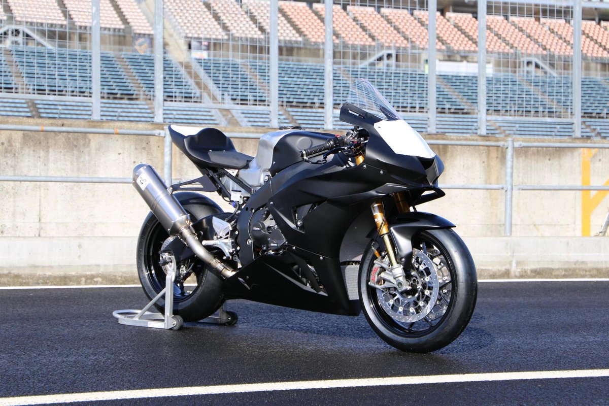 NcxxRacing's tweet image. 先週末は8耐マシンのシェイクダウンを実施！

着々と8耐に向けて準備が進んでおります✔︎

Ncxxracingの応援よろしくお願いいたします🙇

#ncxxracing
#鈴鹿8耐
#cbr
#ライダースクラブ