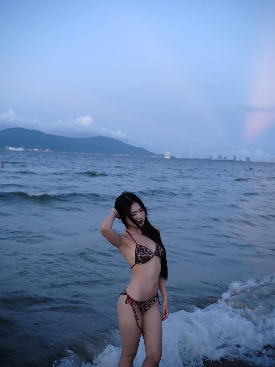 Phương Linh tweet media