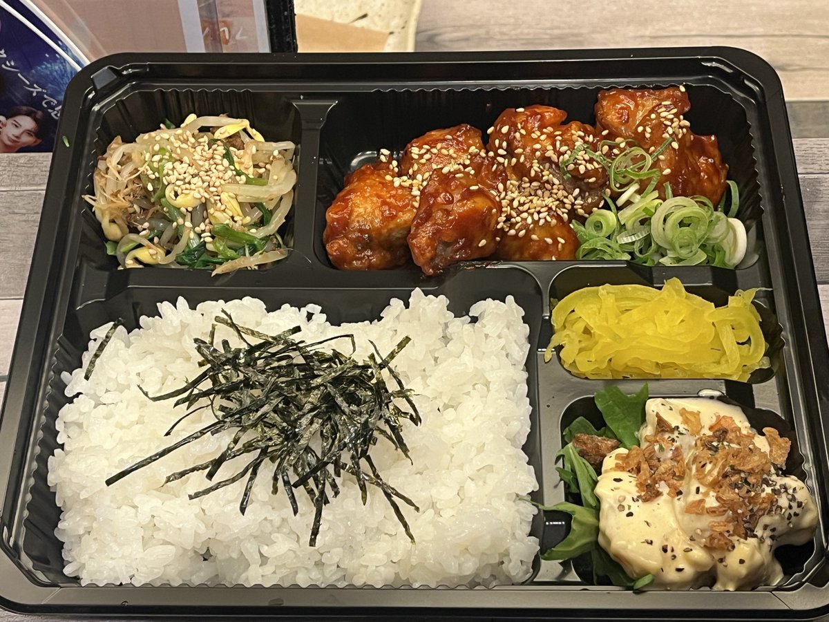 旬菜酒場 市川居笑門／東心斎橋の朝までやってるカウンター10席の居酒屋さん tweet media