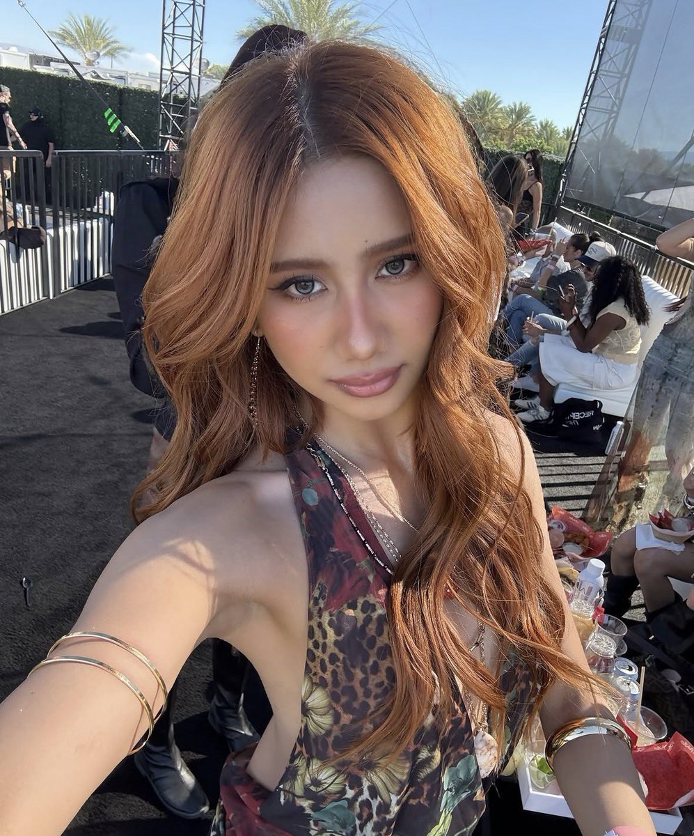 TAEMIN BASE TAEMCHELLA tweet media