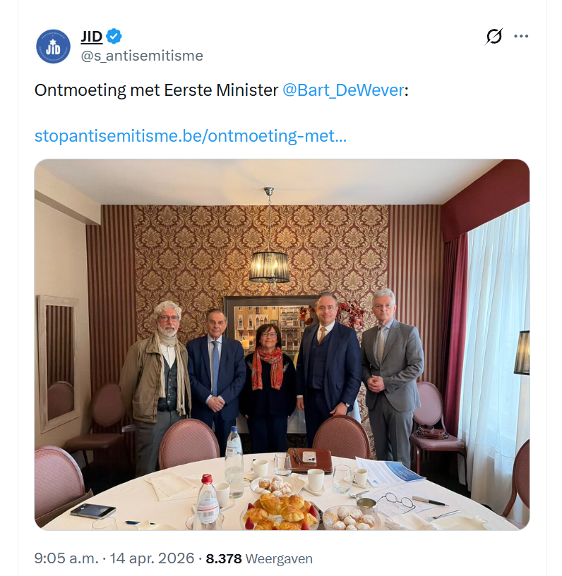 Nog nooit heb ik die lamlul in de aanwezigheid gezien van een pro-Palestijnse organisatie of een organisatie die strijdt tegen moslimhaat. 

Vrij duidelijk dat voor deze hypocriet die dweept met genocidale apartheidsstaten, niet alle burgers gelijk zijn.