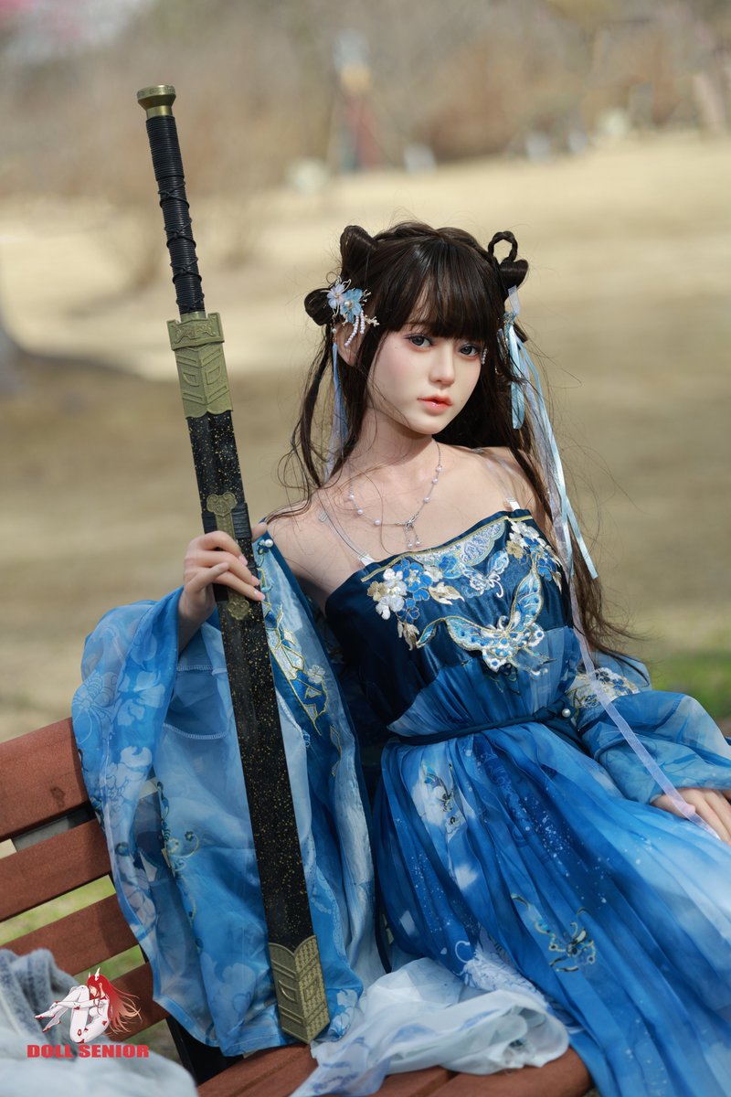 DollSenior's tweet photo. Songying: The Swordswoman in Blue
A beauty with a sword, blooming under the plum tree.
The blue hanfu and delicate makeup are absolutely stunning.
#DollSenior #Songying #RealDoll #DollLife #HanfuStyle #DollPhotography #Swordswoman https://t.co/1PMnOWLnpu