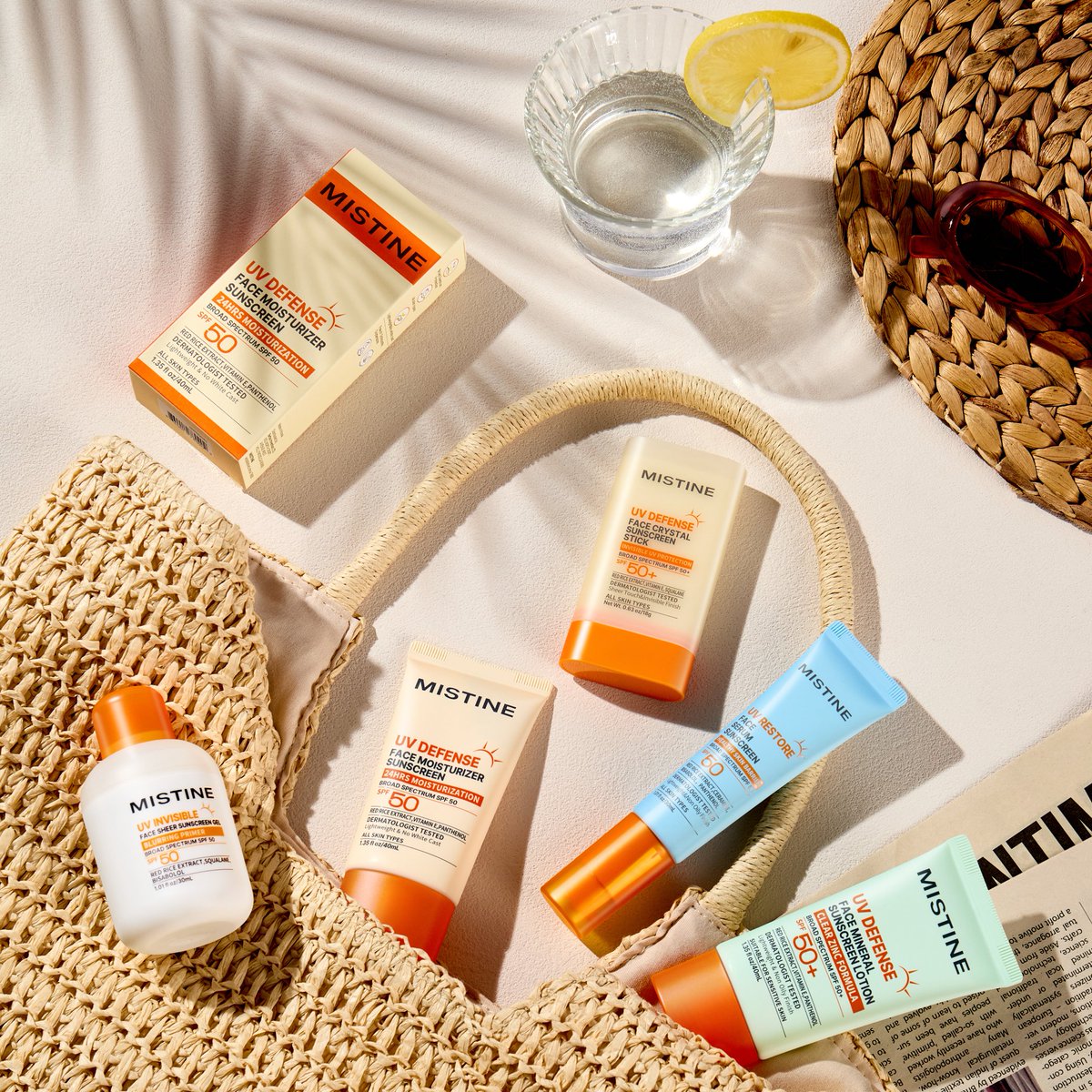 MistineUSglobal's tweet photo. ☀️ Five sunscreens. Five ways to glow
Hydrating SPF for all-day moisture
Mineral SPF for gentle, skin-loving protection
Mess-free sunscreen stick for on-the-go reapplication
Invisible SPF that blurs pores
Serum sunscreen packed with skincare benefits
There’s one made just for you https://t.co/qIdxmXHIXr