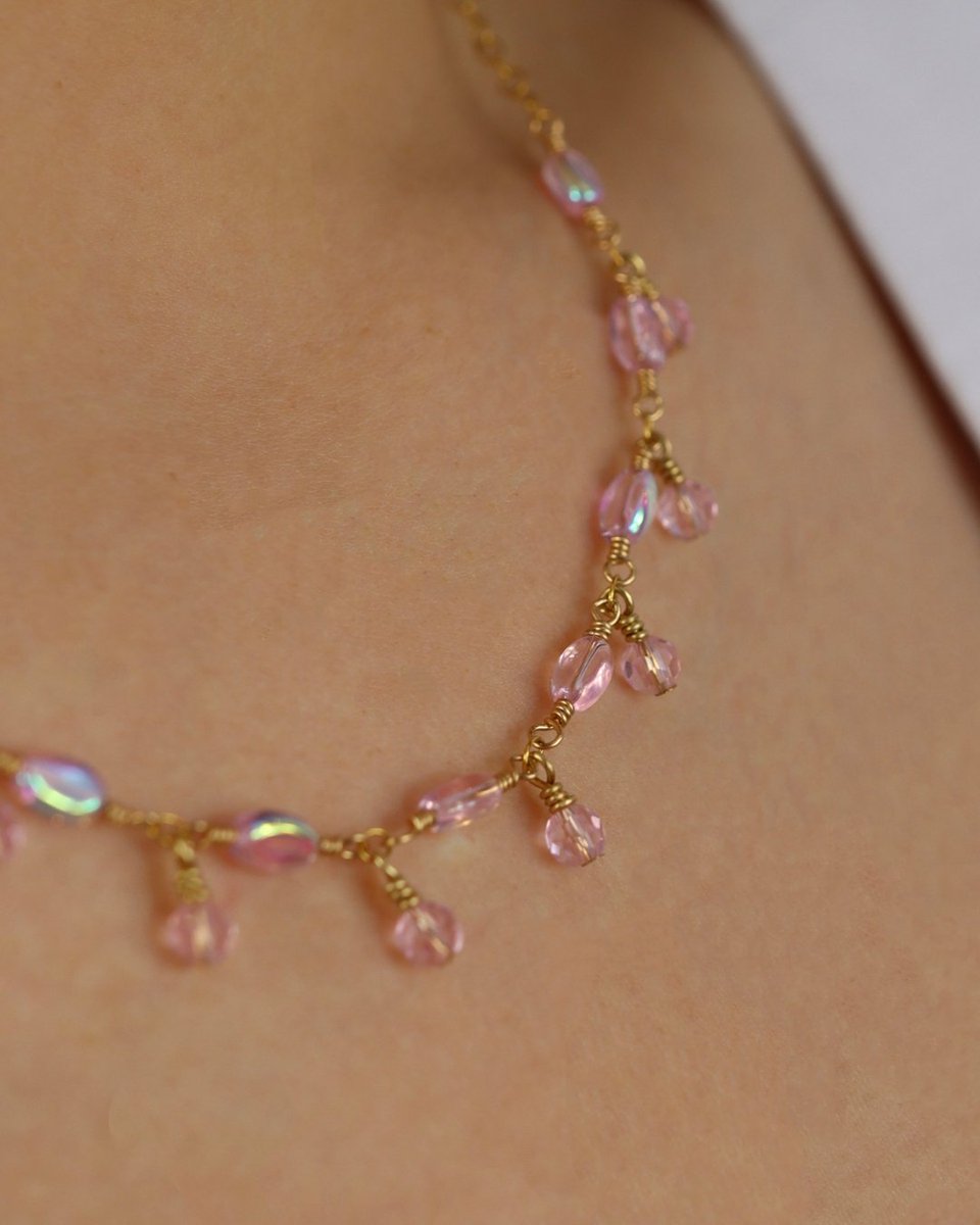 Rockringlady's tweet image. Add soft pinks and gentle shimmer to your wardrobe🪷✨

#heidikjeldsenltd #pink #necklace #shopmillstreetoakham #gold